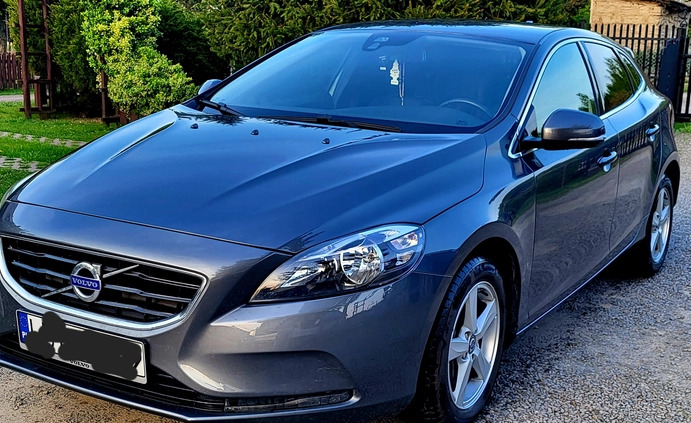 Volvo V40 cena 43500 przebieg: 142600, rok produkcji 2012 z Lidzbark małe 154